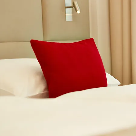 H4 Messe Hotel 4*