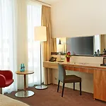 H4 Messe Hotel 4*