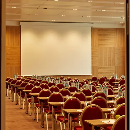 إتش 4 هوتل ميونخ ميسيه ميونيخ