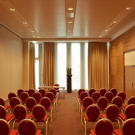 إتش 4 هوتل ميونخ ميسيه ميونيخ