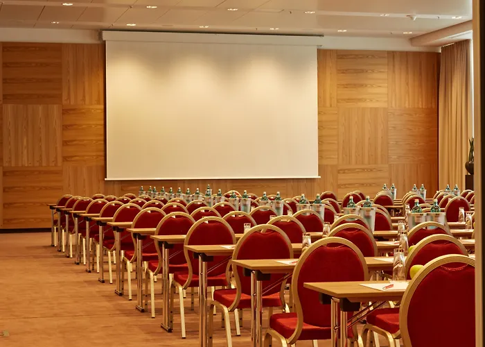 H4 Messe Szálloda 4*