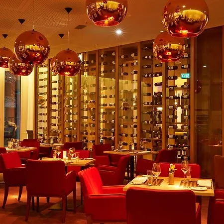 Hotel H4 Messe 4*