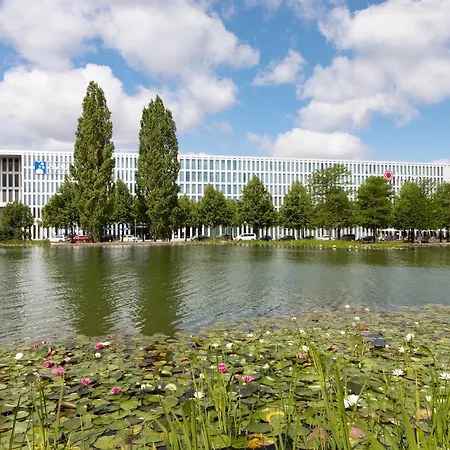 H4 メッセ ホテル 4*