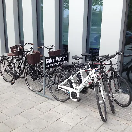 H4 メッセ 4* ミュンヘン