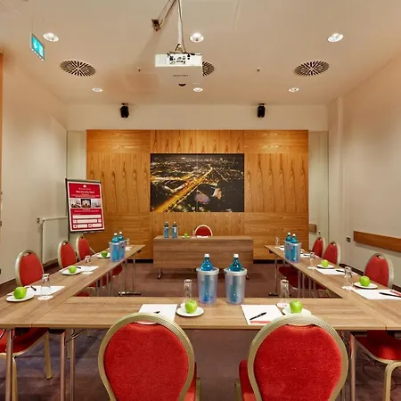 H4 Messe Hotel